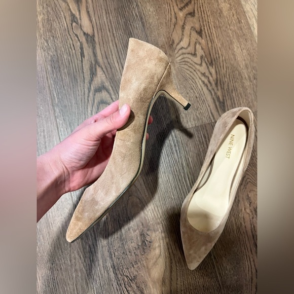 Nine West Suede Kitten Heels Size 10M - Picture 9 of 11